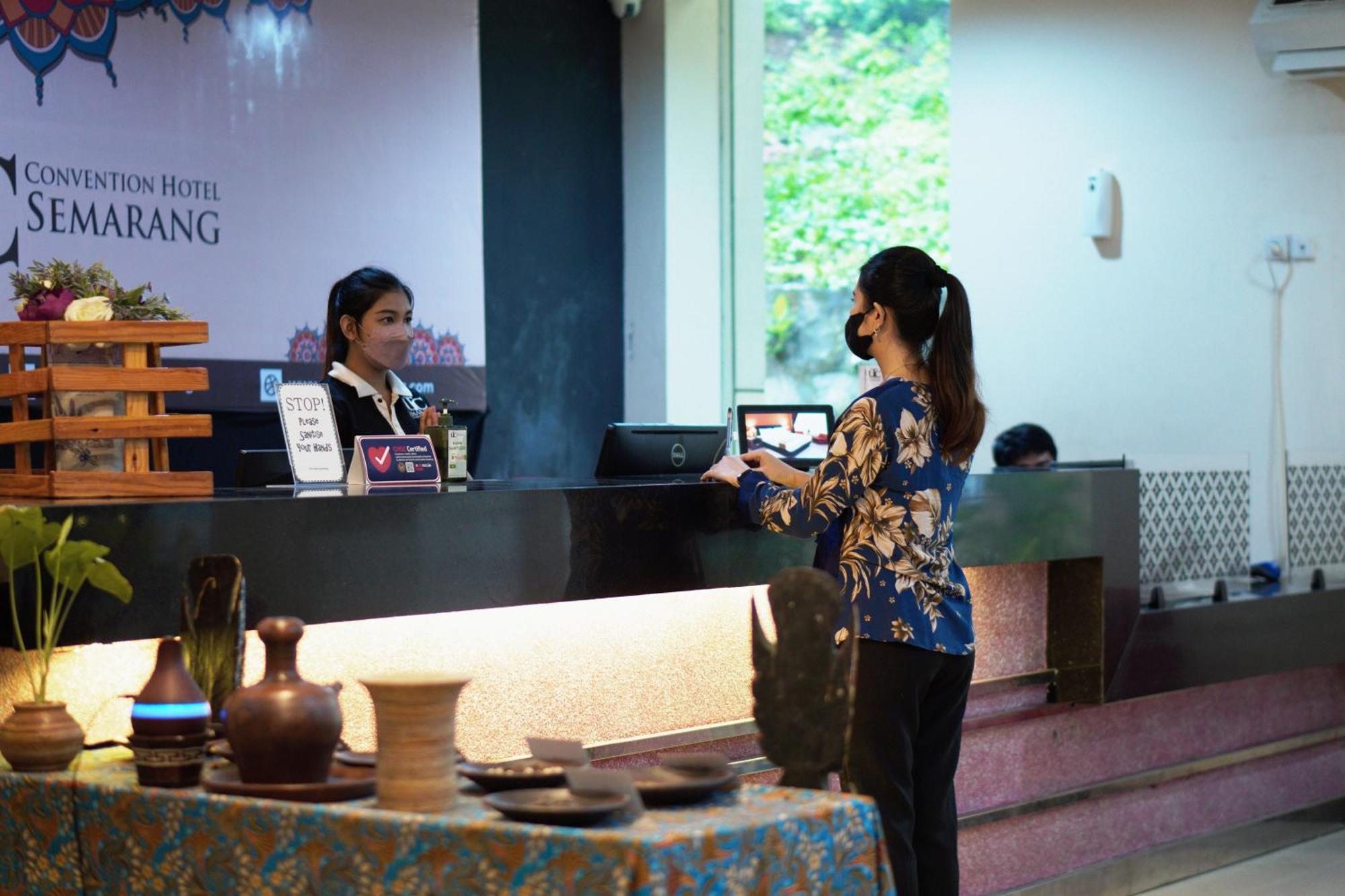 Utc Hotel Semarang Exteriér fotografie