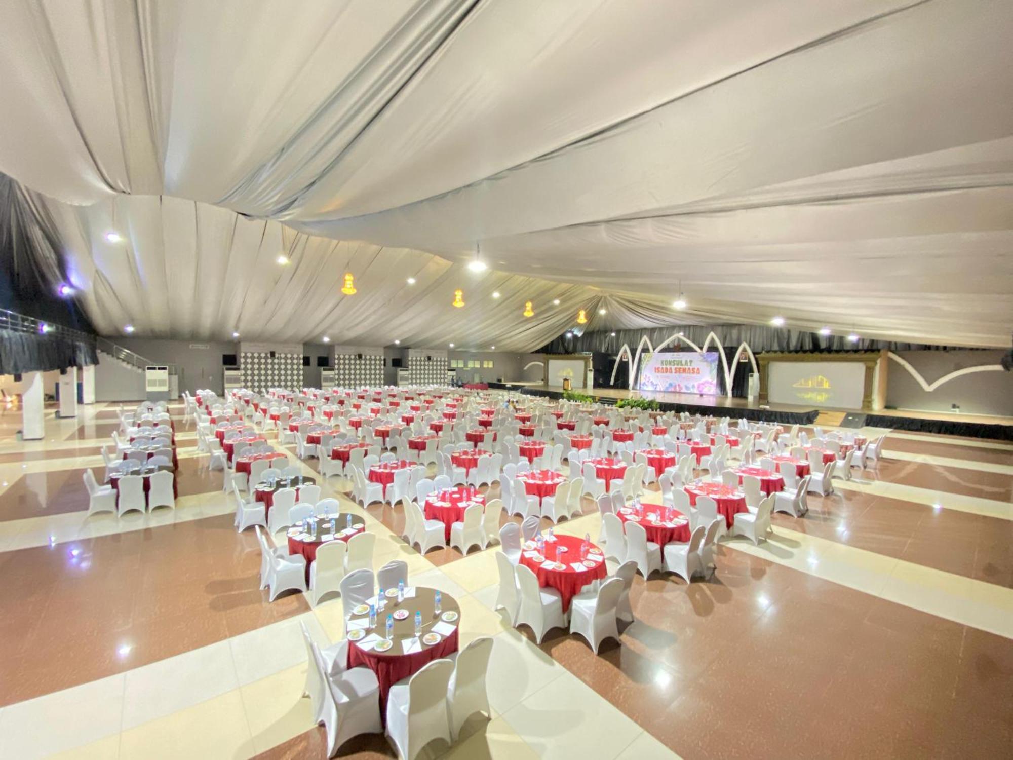 Utc Hotel Semarang Exteriér fotografie
